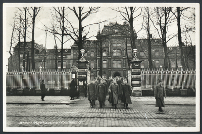 606132 Gezicht op de Hojelkazerne (Croeselaan 39) te Utrecht.